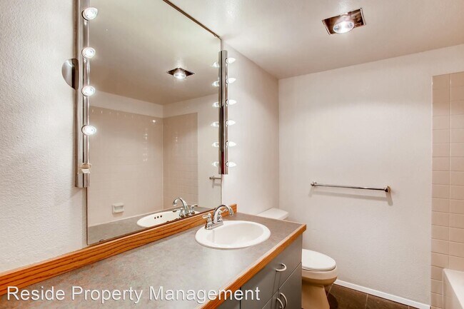 Building Photo - 2 br, 2 bath House - 2740 76th AVE SE #106