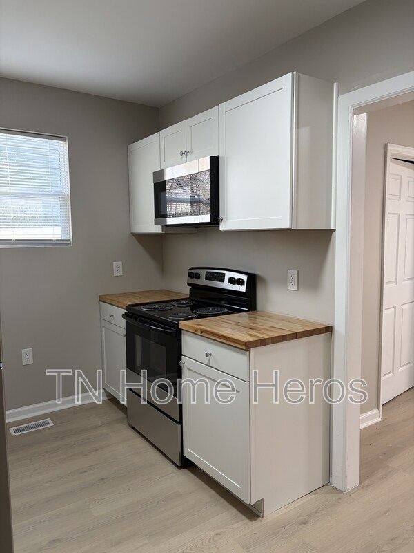 Building Photo - 1700 Wilder Pl