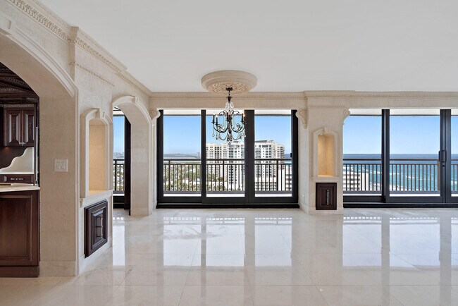 Building Photo - 3400 N Ocean Dr
