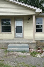 Building Photo - 326 Keltner St