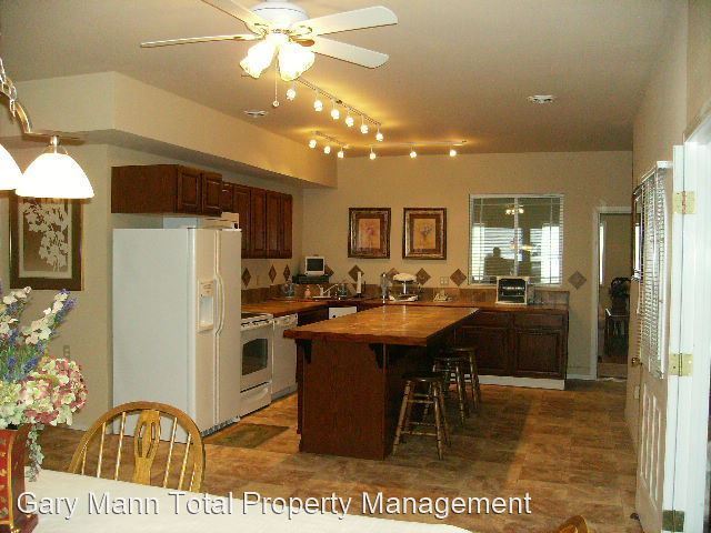 Building Photo - 3 br, 2 bath House - 6386 Road D.3 NE