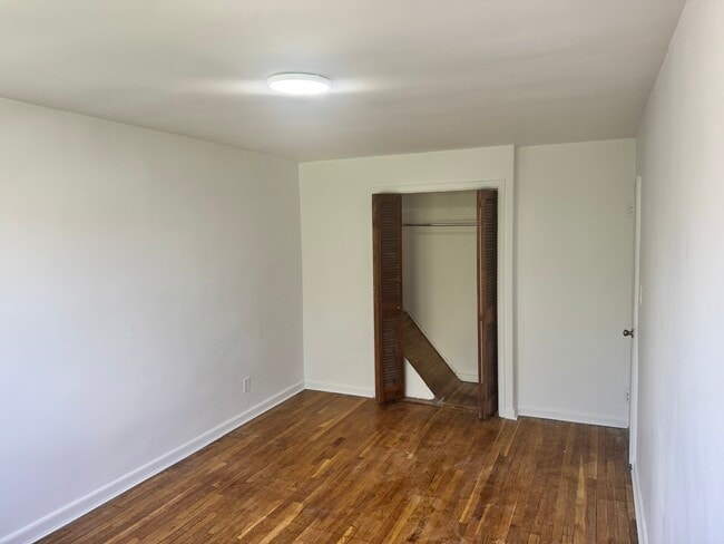 Bedroom 1: 10 x 16 - 727 E 101st St
