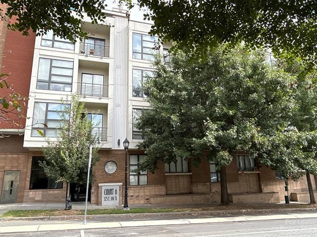Foto del edificio - 525 E 6th St