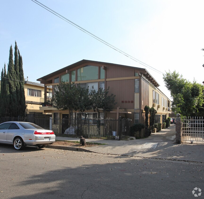 Primary Photo - 5332 La Mirada Ave