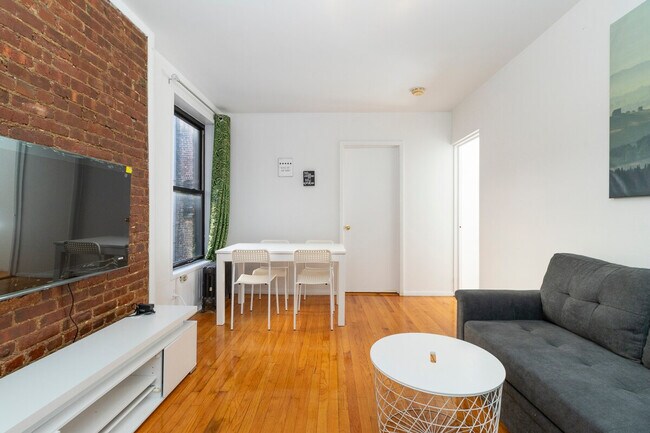 Foto del edificio - 1800 2nd Ave