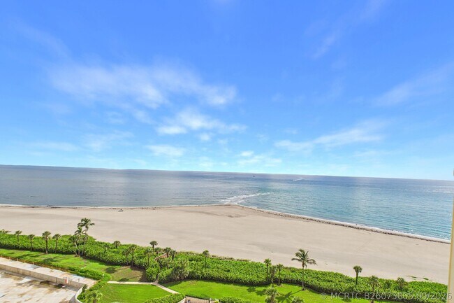 Building Photo - 300 Ocean Trail Way