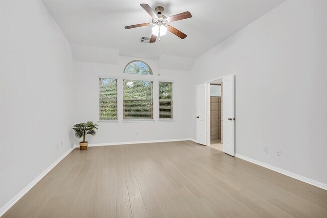 Building Photo - 138 Meadow Landing Dr