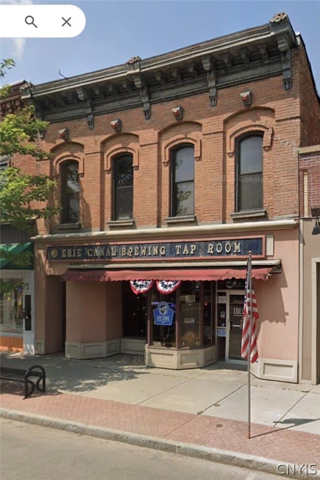 Building Photo - 137 S Peterboro St