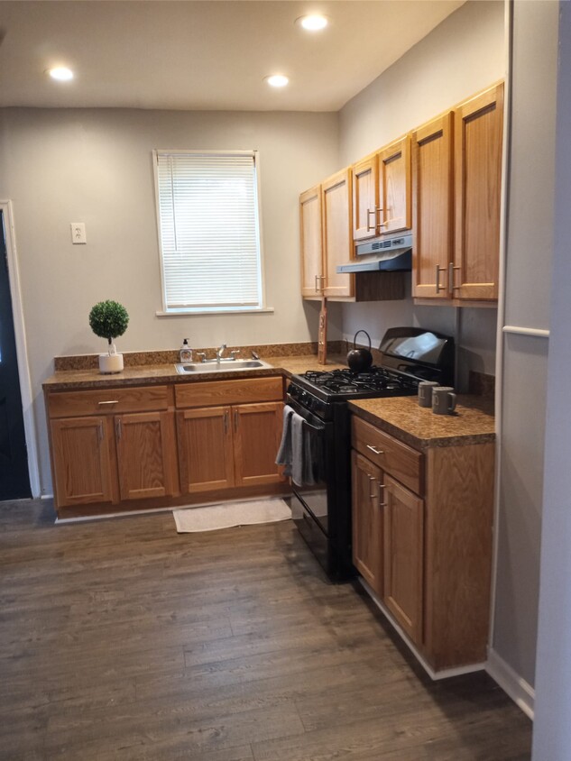Foto principal - 222 Holmes Rd