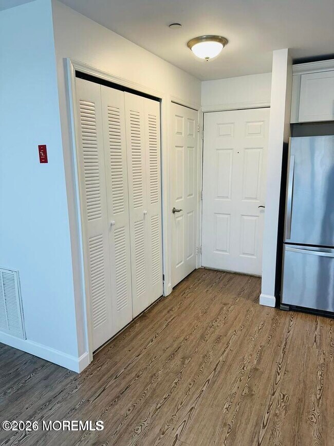 Foto del edificio - 76 Des Moines Ct