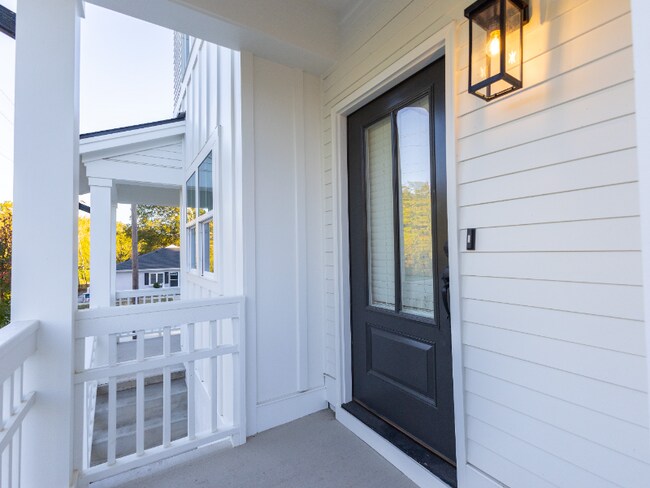 Photo - 1108 Rand St Apartment