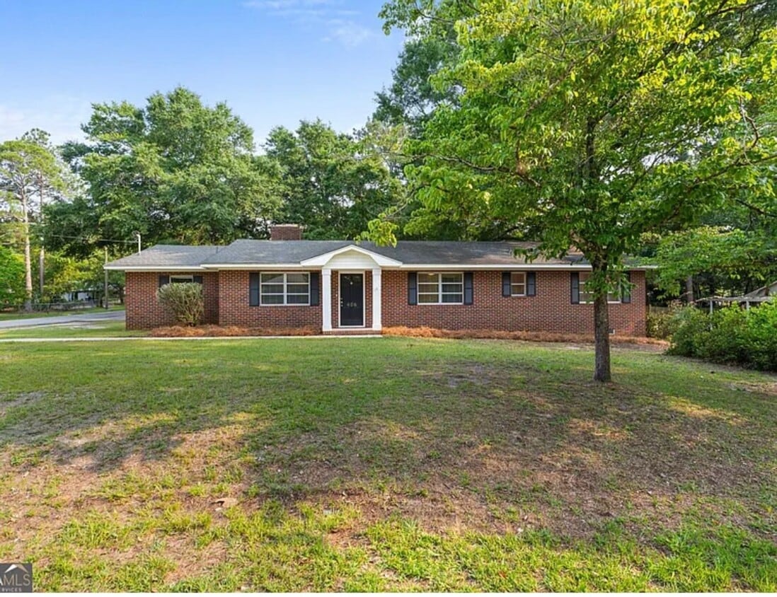 Primary Photo - 406 Pitt Moore Rd