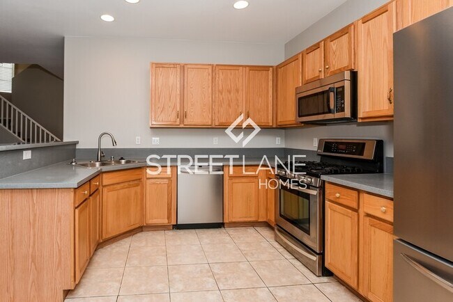 Building Photo - 4 Bedroom in Las Vegas!