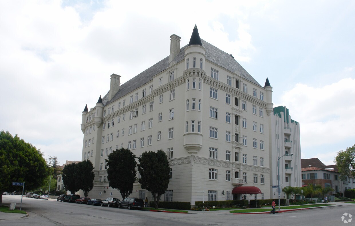 22 Studio Apartments for Rent in Mid Wilshire, CA Westside Rentals