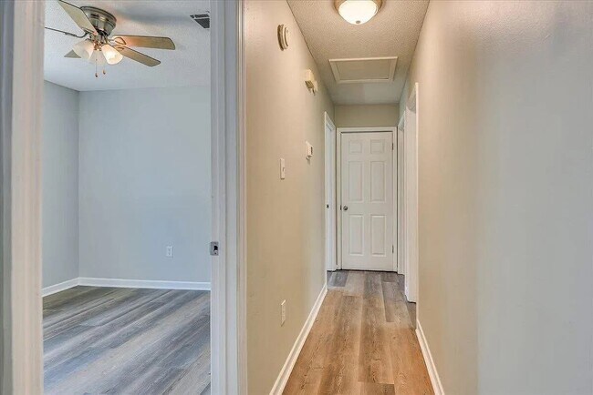 Foto del edificio - 3648 Alene Cir