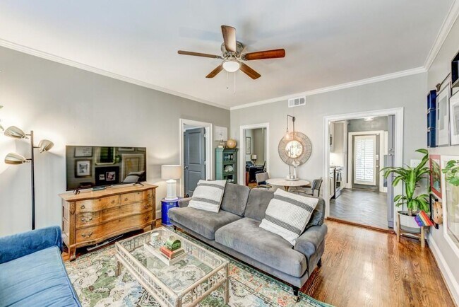 Foto del edificio - 28 Collier Rd NW