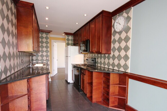 Foto del edificio - 5950 Oakwood Dr