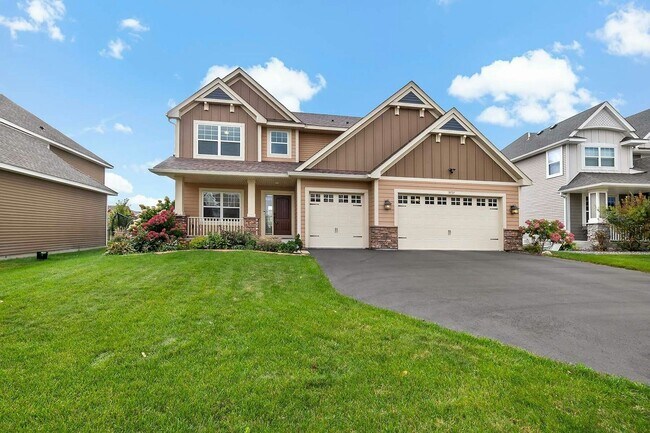 Building Photo - 5 Bedrooms of Modern Luxury Living in Lake Elmo!