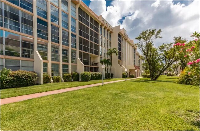 Building Photo - 851 Three Islands Blvd