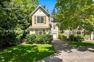 Building Photo - 901 SE Albertine St