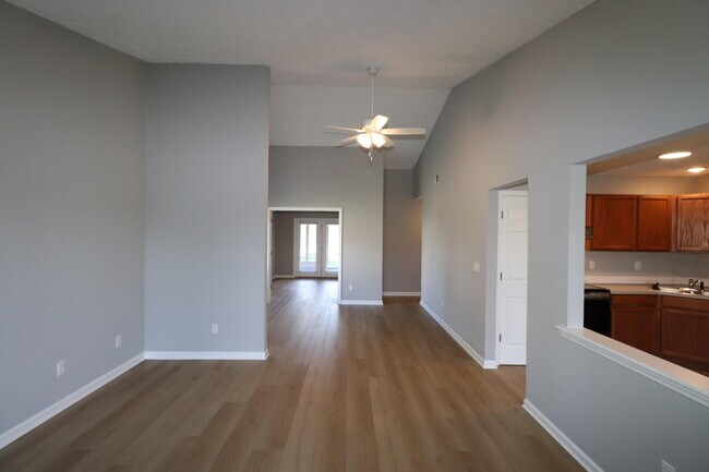 Building Photo - 208 Mariwood Ct