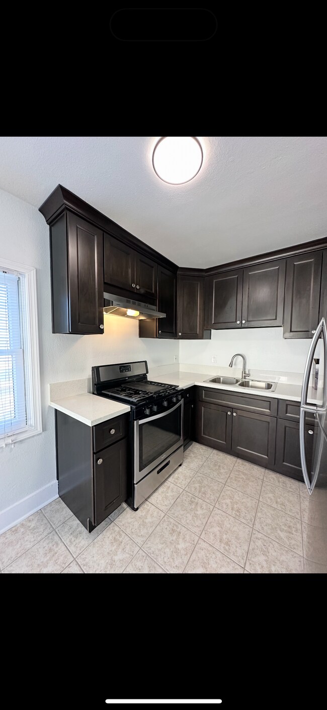 Foto del edificio - 4653 1/2 33rd St