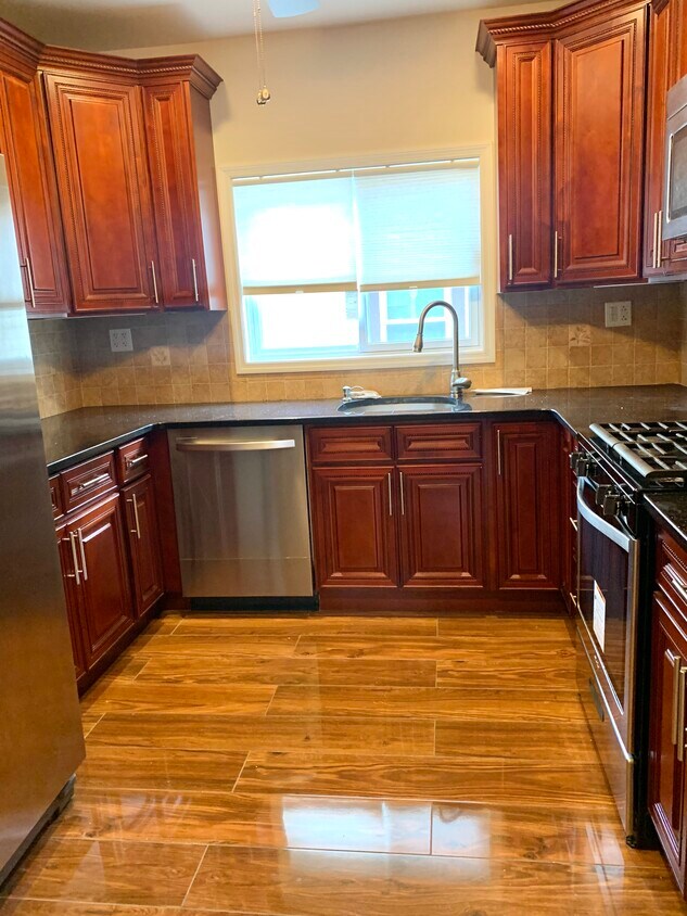 Foto principal - 217 73rd St