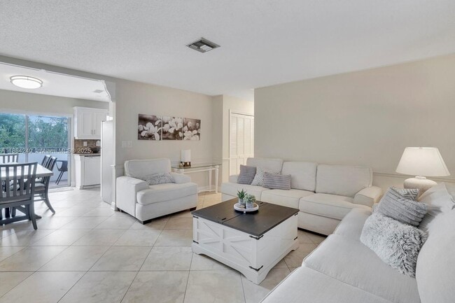 Foto del edificio - 222 SW 1st St