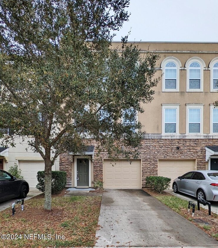 Primary Photo - 4320 Ellipse Dr