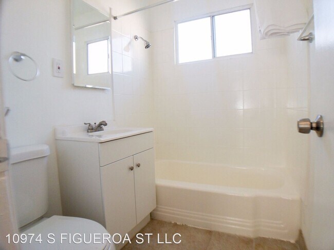 Building Photo - 10974 S Figueroa St