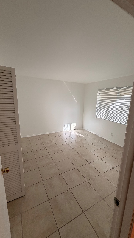 Foto del edificio - 1320 Miami Rd