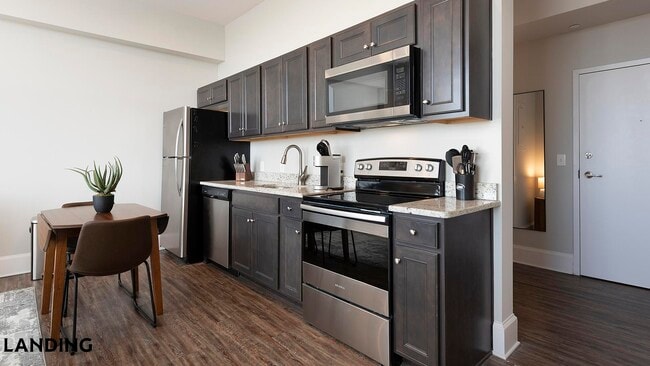 Foto del edificio - 187 N Church St