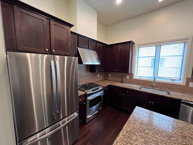 Cocina a gas y campana extractora - 3210 Carlisle Street