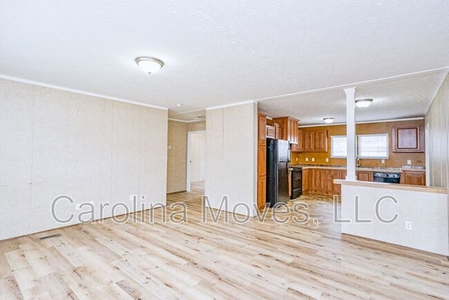 Photo - 210 Frontier Drive House