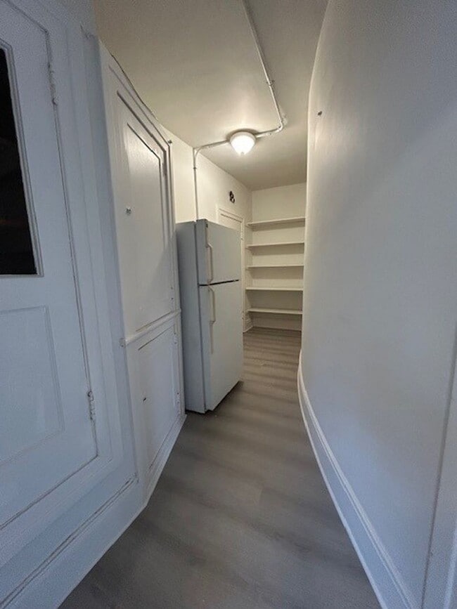 Foto del edificio - Spacious Remodeled 1 Bedroom conveniently located in downtown Berkeley