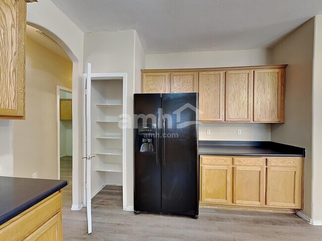 Foto del edificio - 6653 S Stratosphere Ln