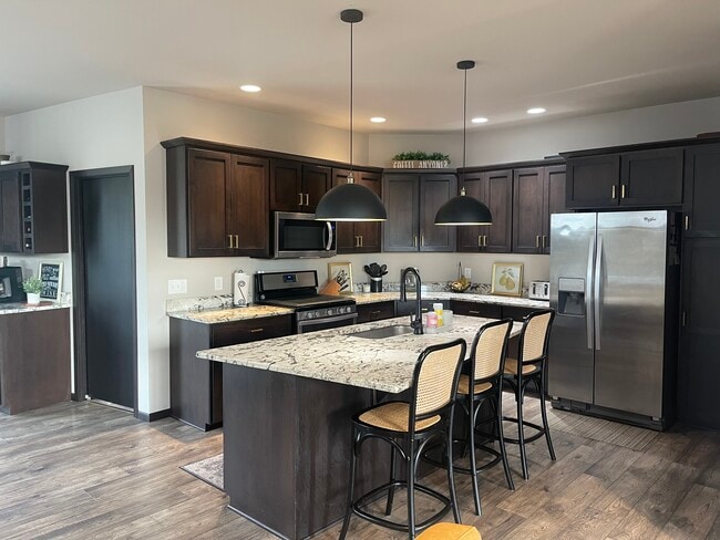 Foto del edificio - 5370 Little Bluestem Dr
