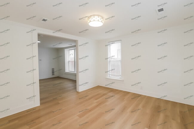 Foto del edificio - 1046 Sandusky Ave