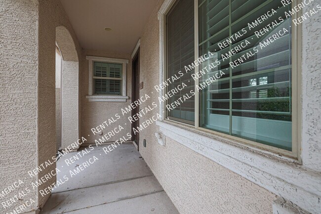 Foto del edificio - 2810 N 73rd Dr