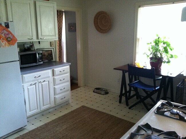 Foto del edificio - 1805 Piedmont Way NE