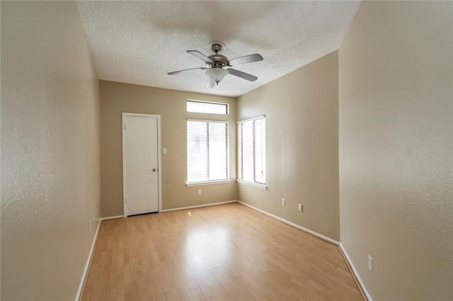 Foto del edificio - 5550 Spring Valley Rd