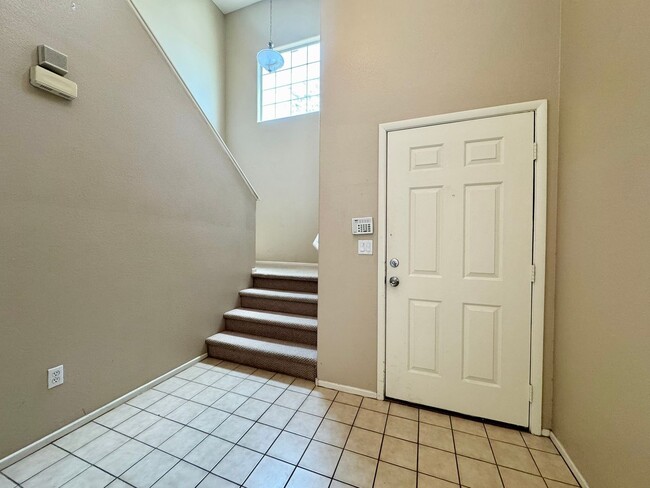 Building Photo - 3640 E Carisbrook Dr