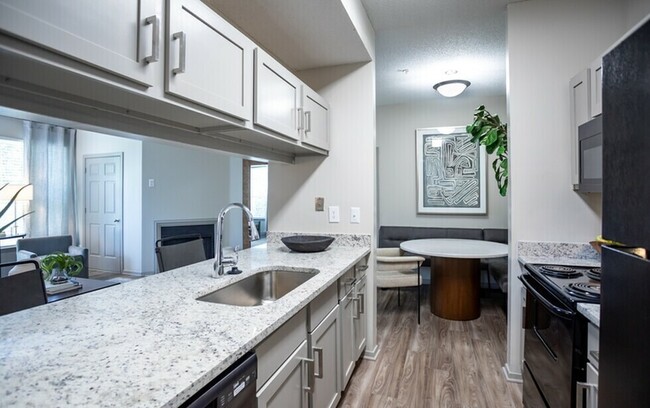 Renovated Kitchen - Dogwood Creek