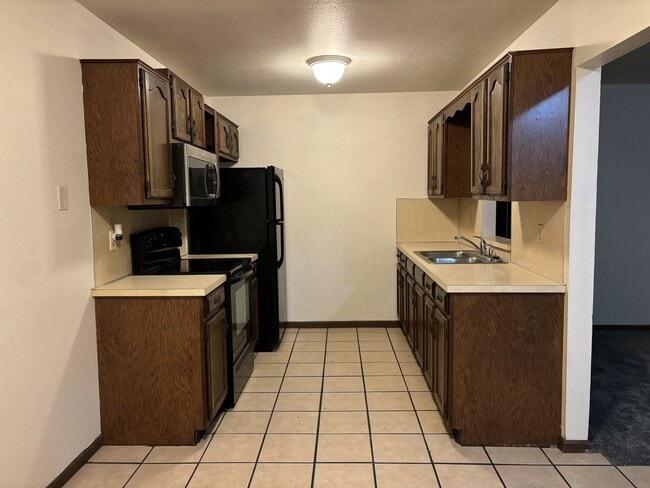 Building Photo - 517 136th Ave