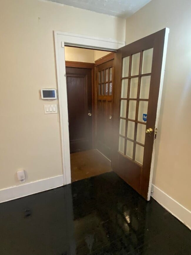 Building Photo - 1012 Bruce Av