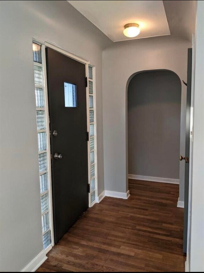 Puerta principal - 519 Fitzhugh St