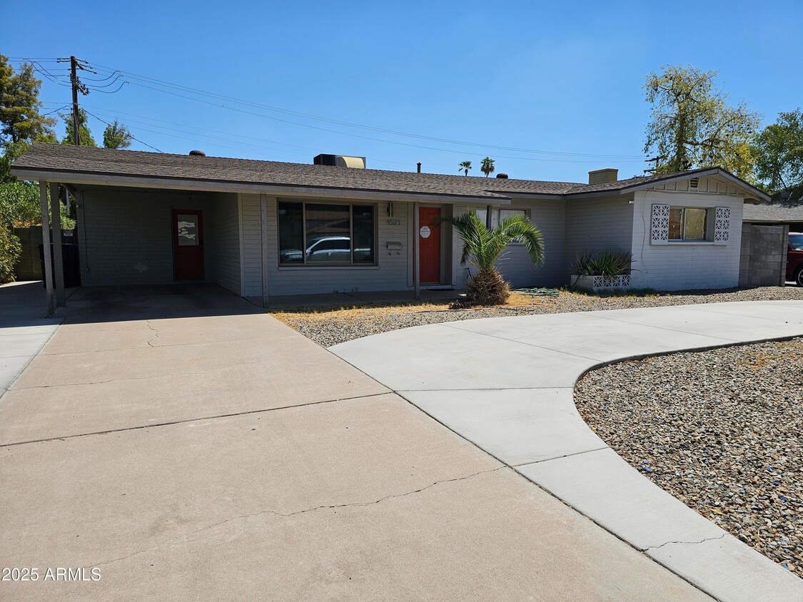 Foto principal - 4521 S Forest Ave