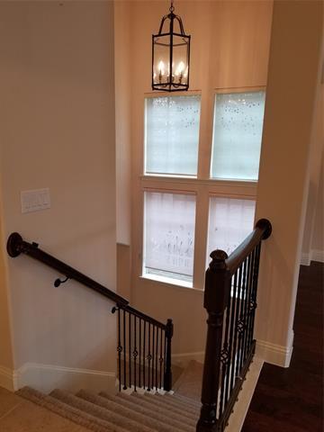 Building Photo - 555 Waterloo Dr