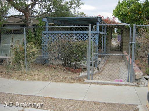 Primary Photo - 872 W Glenn St