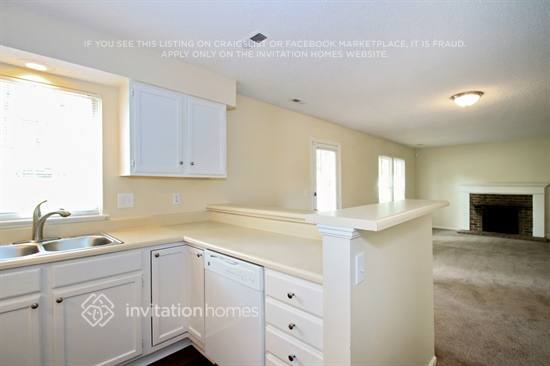 Building Photo - 9411 White Cedar Ct
